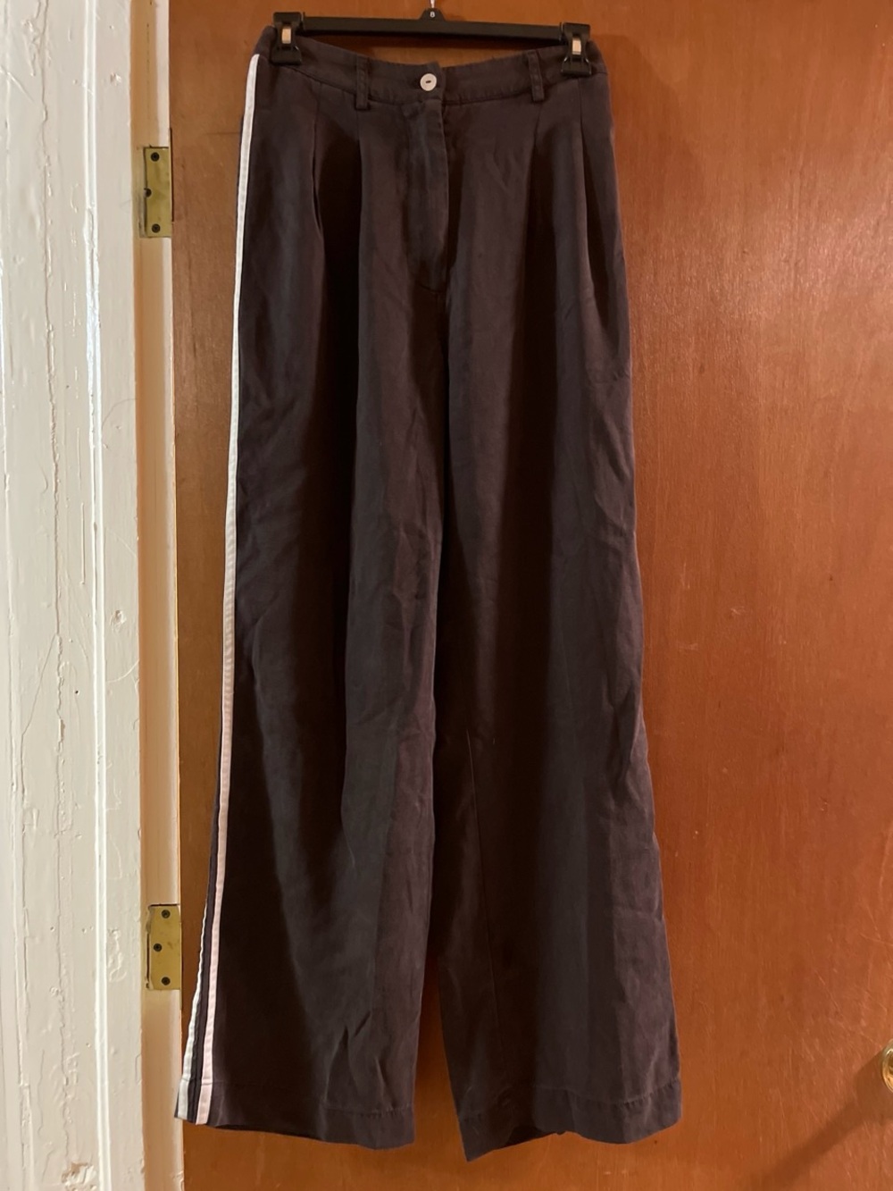 DONNI. Brown striped pants